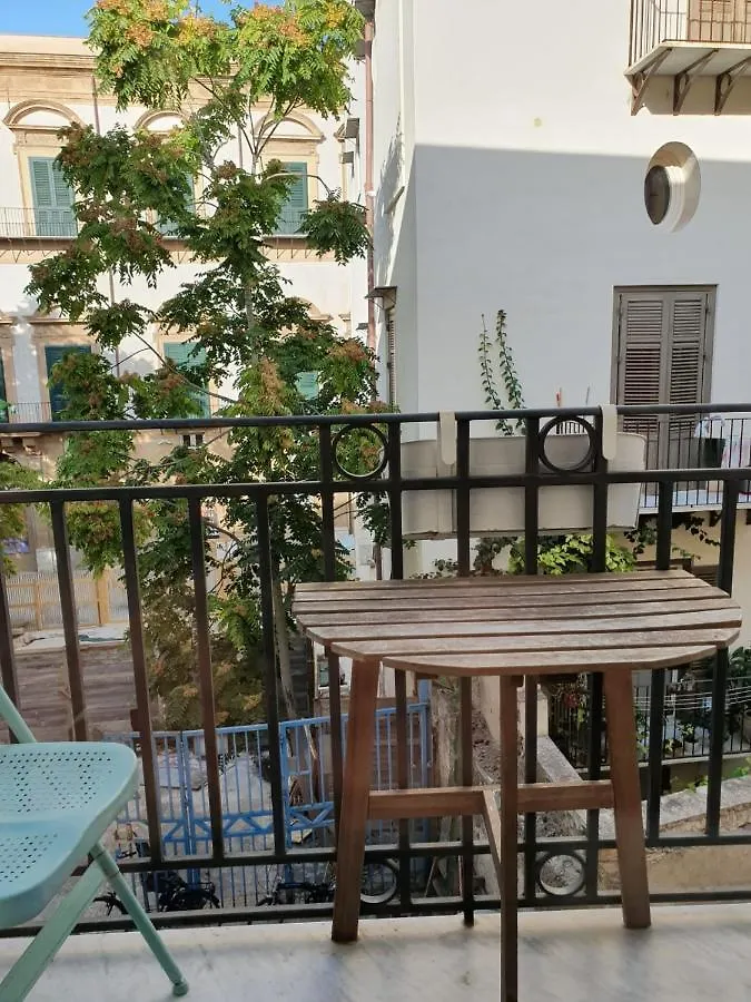 Guest house Le Camere Al Cassaro Palermo Italy